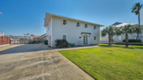 Palm Breeze - Is a 4BR with Private Pool and Boat Dock in Destin